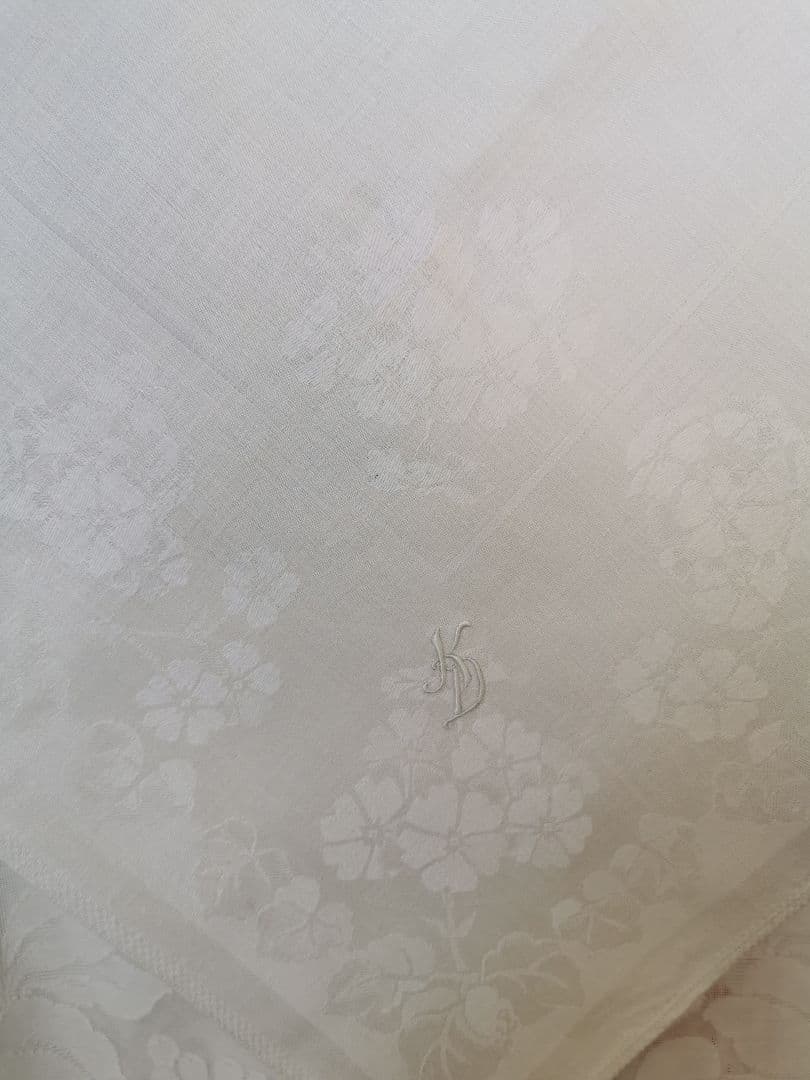 アンティーク ダマスク織 リネン 桜草 プリムラ 紫陽花風 イニシャル刺繍クロス