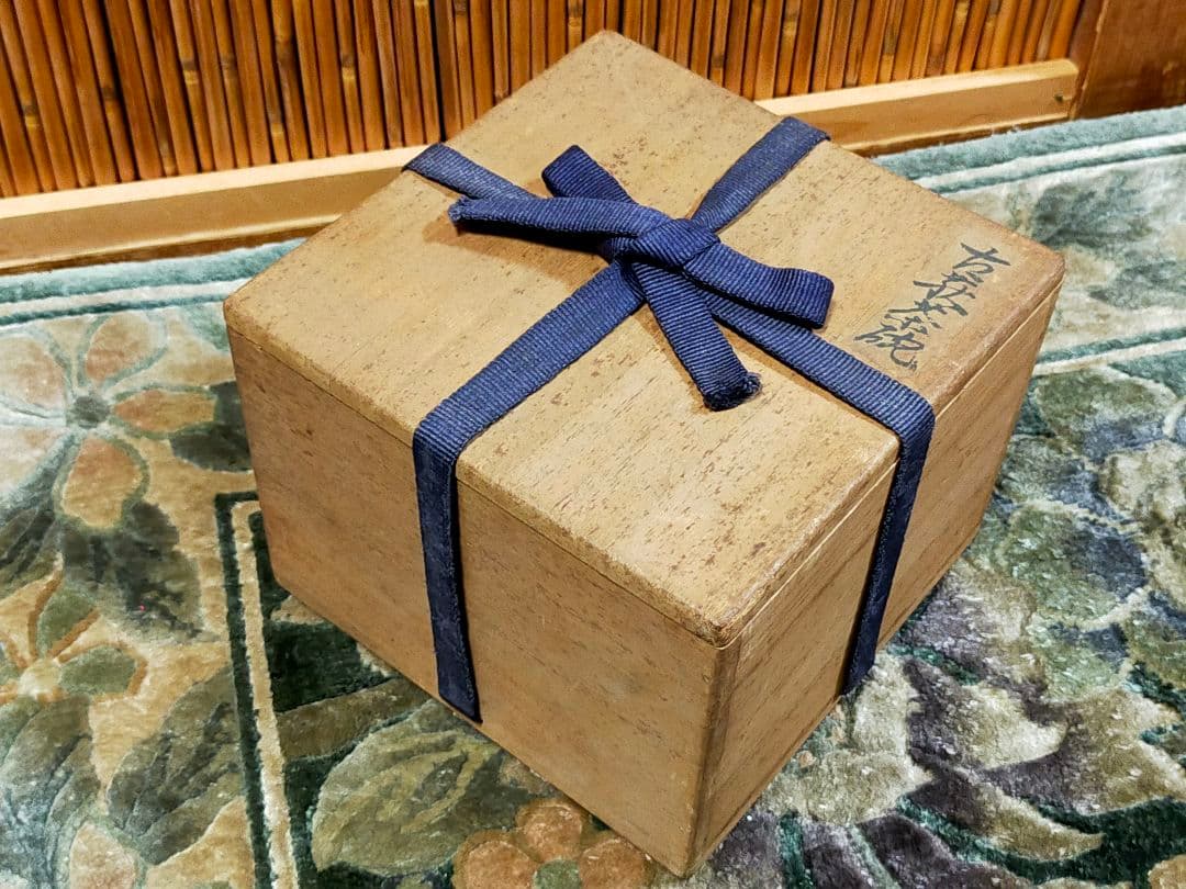 ♥古萩♥　茶碗　無銘　桐箱付き　萩焼　茶道具　骨董　古玩