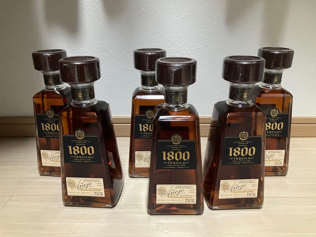 定価以下　クエルボ　1800 アネホ　6本セット　　Tequila Añejo