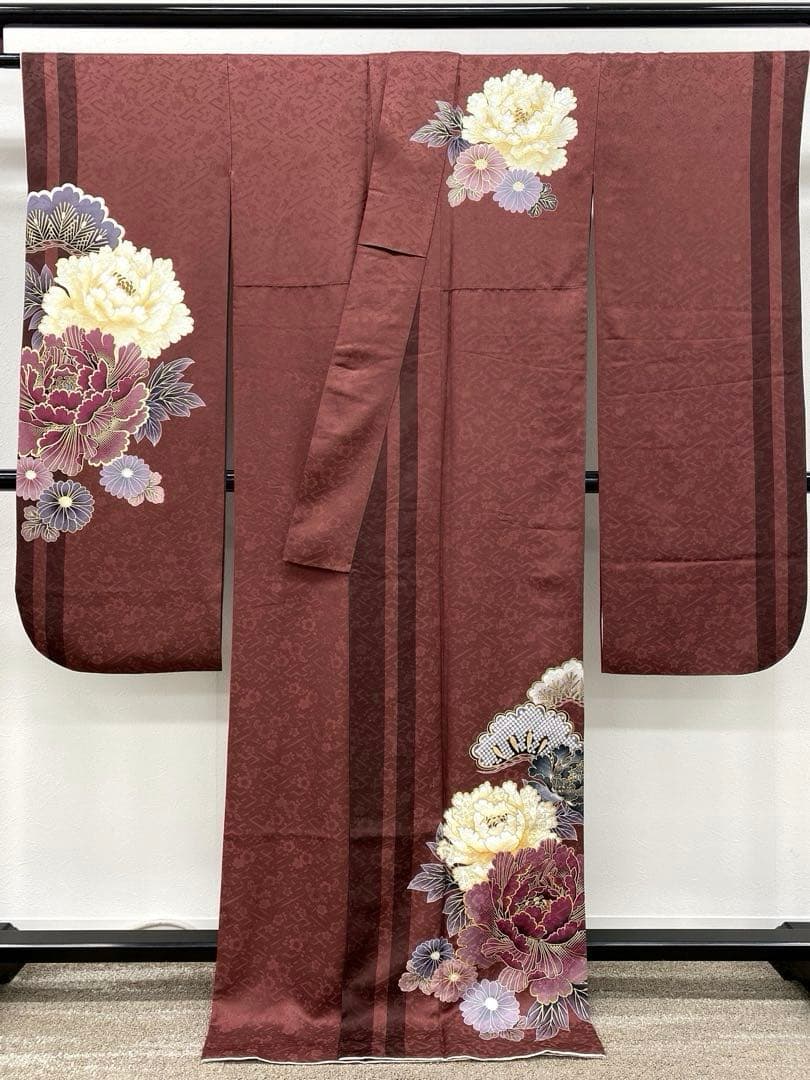 振袖 豪華 大輪 牡丹 金彩 金刺繍 紋意匠 柄八掛 身丈168cm