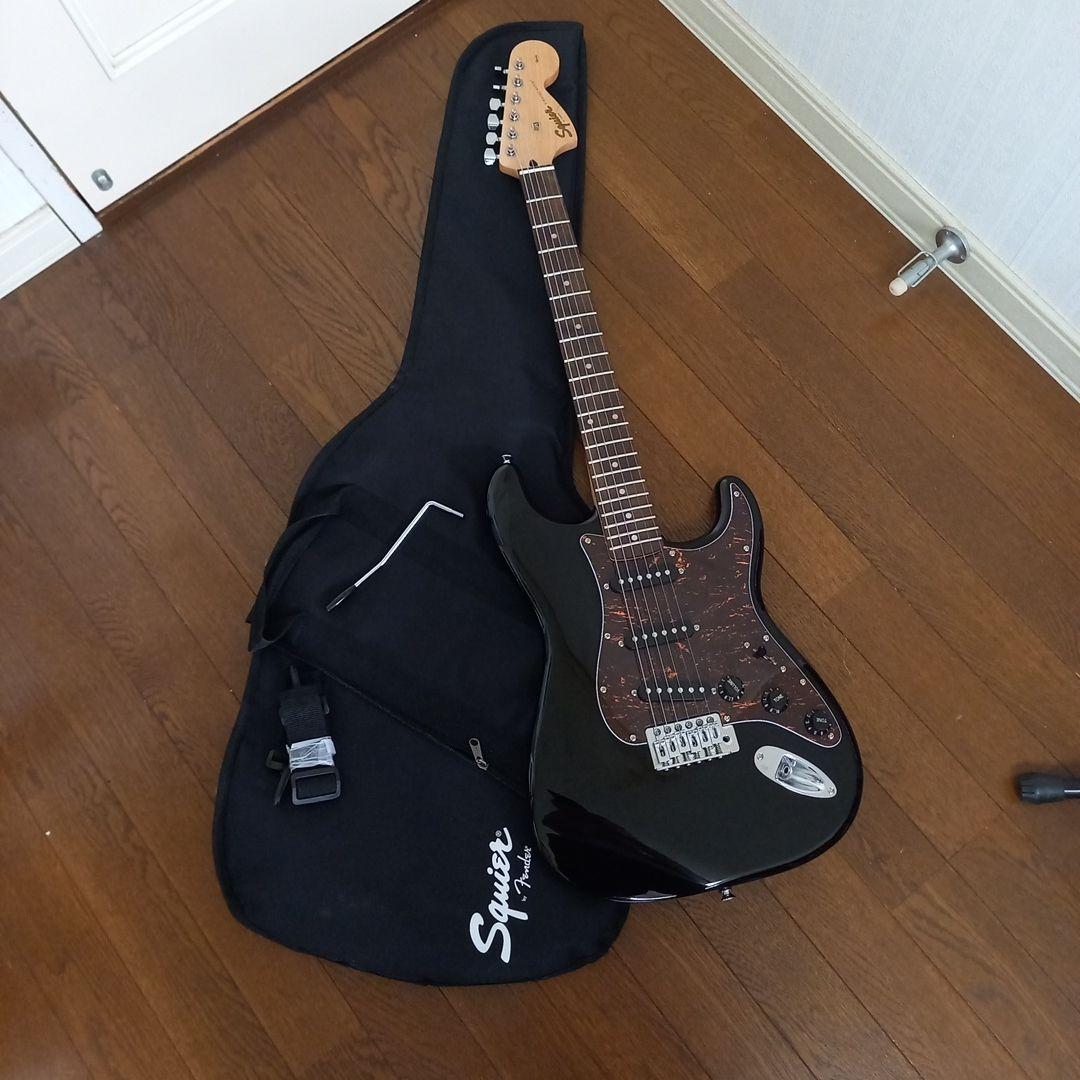 『美品』Squier By Fender Affinity Stratocast