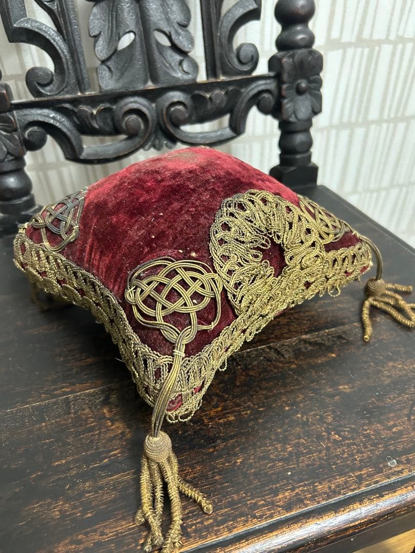 フランスアンティーク　グローブドマリエ　クッション