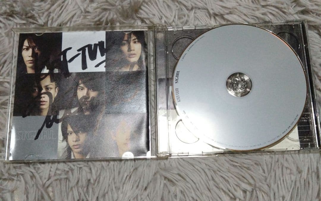 KAT-TUN SIGNAL 直筆サイン入りアルバム