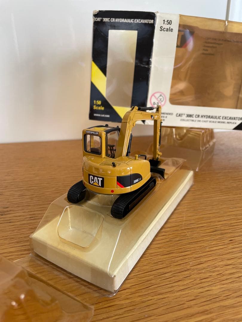 CAT 308C CR 油圧ショベル 1:50 スケールモデル