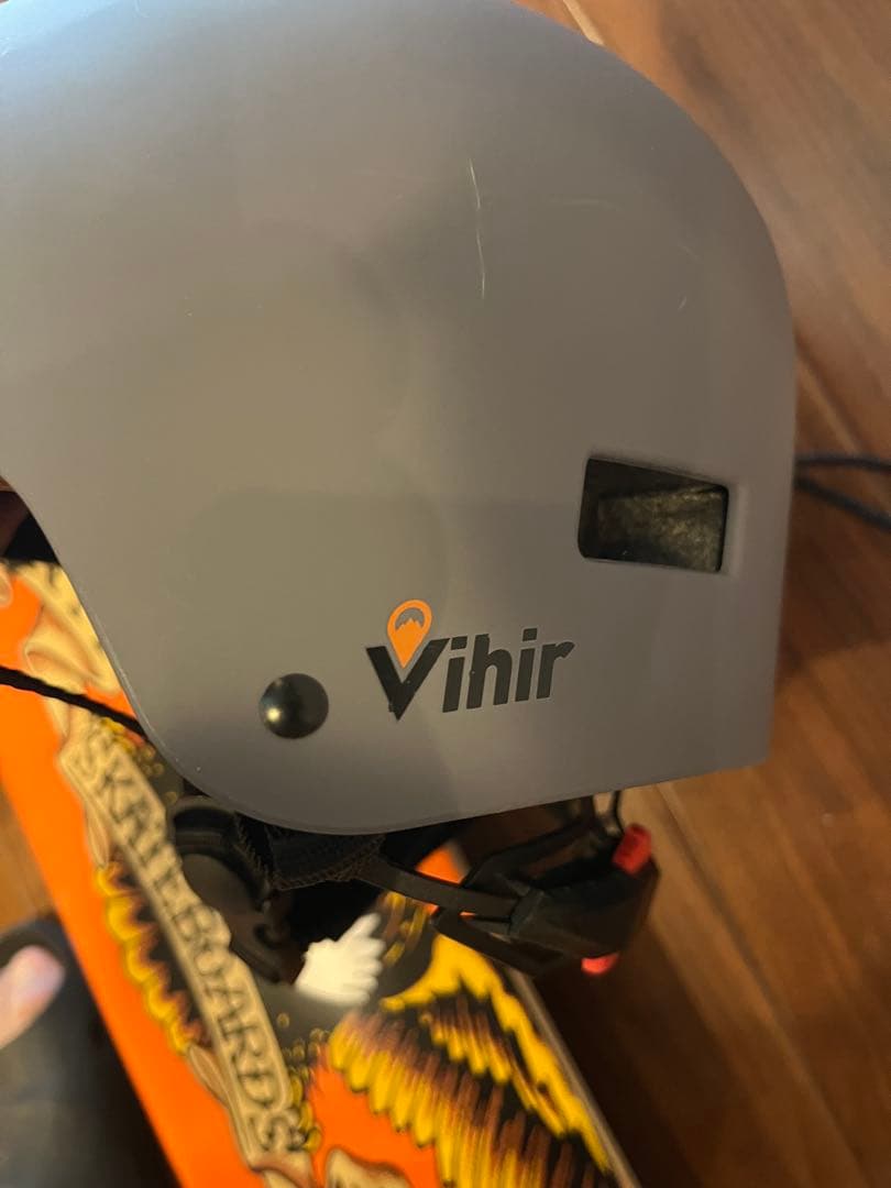 ANTI HEROスケートボード コンプリートプロテクター ヘルメットセット