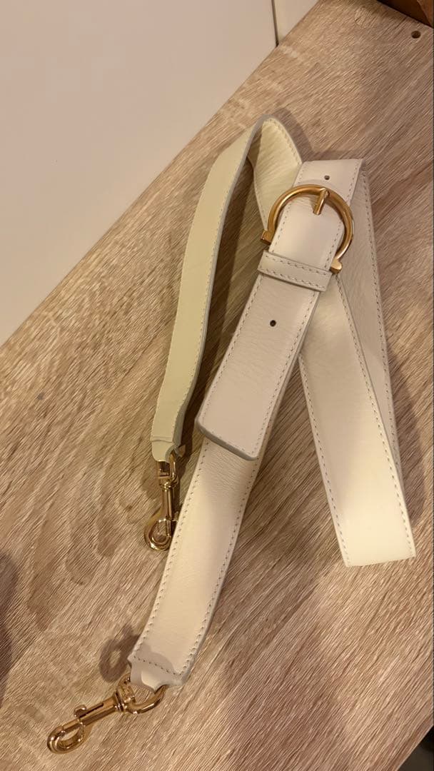 【Noa さん専用】Salvatore Ferragamo ショルダーバッグ