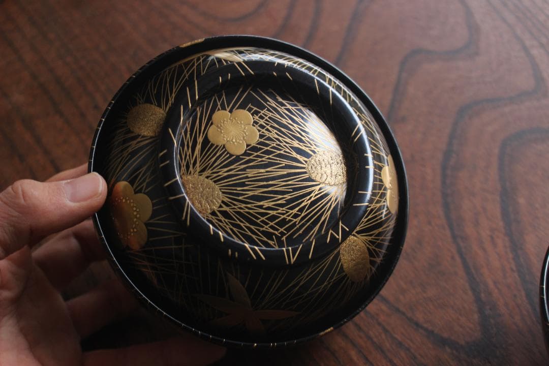 デッドストック！時代黒漆に極上松竹梅蒔絵の映える煮物椀2点（検輪島塗雑煮椀蒔絵椀