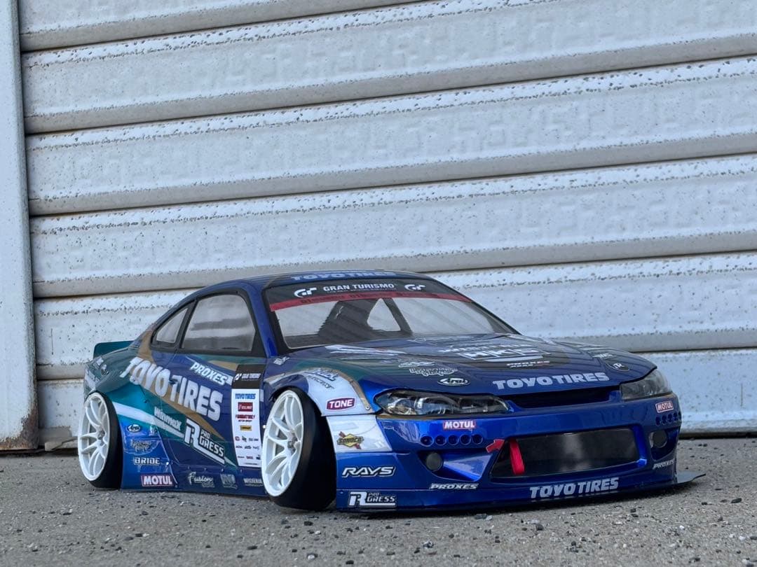 アディクション PANDEM シルビアs15 ラジコンボディ 塗装済未走行