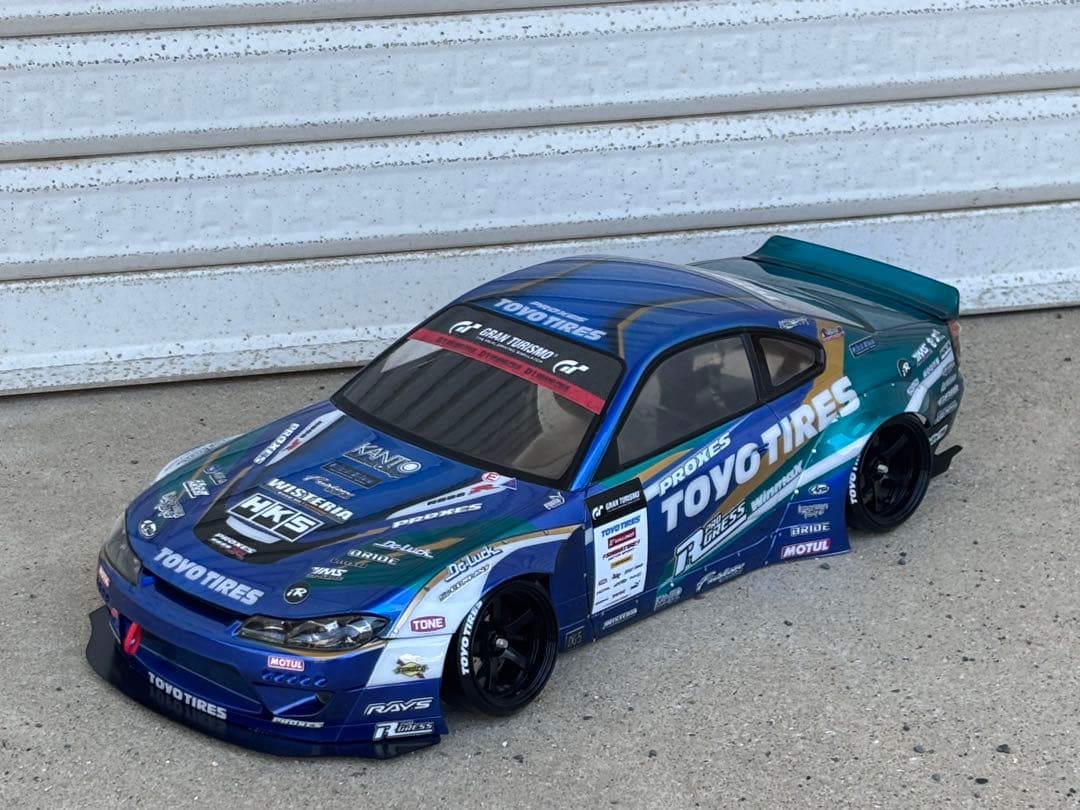 アディクション PANDEM シルビアs15 ラジコンボディ 塗装済未走行