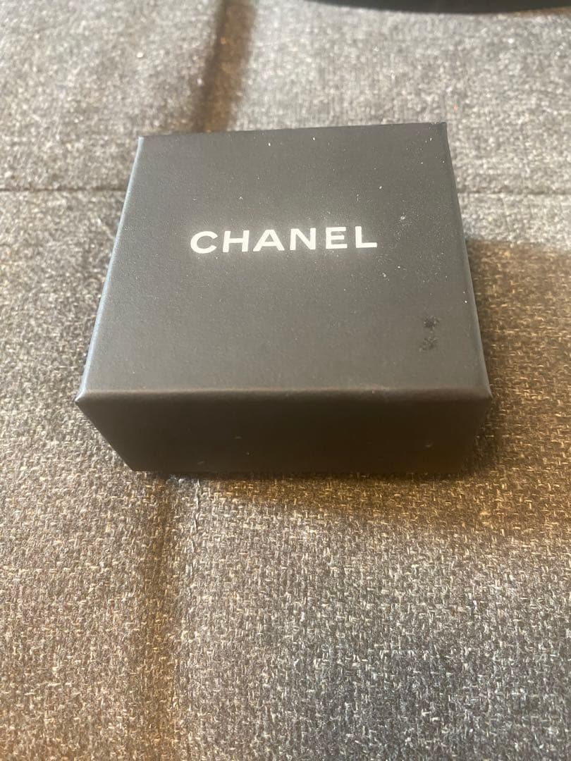 【未使用品】CHANEL ダブルCロゴ ブローチ
