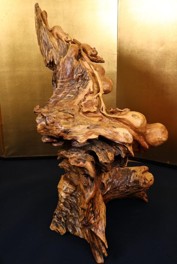 木彫　「 栗鼠と瓢箪 」 　一刀彫　東洋彫刻　置物　床飾り　インテリア　BK38