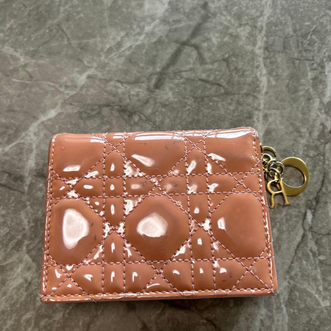 Dior　ディオール　パテント　カナージュ　二つ折り財布