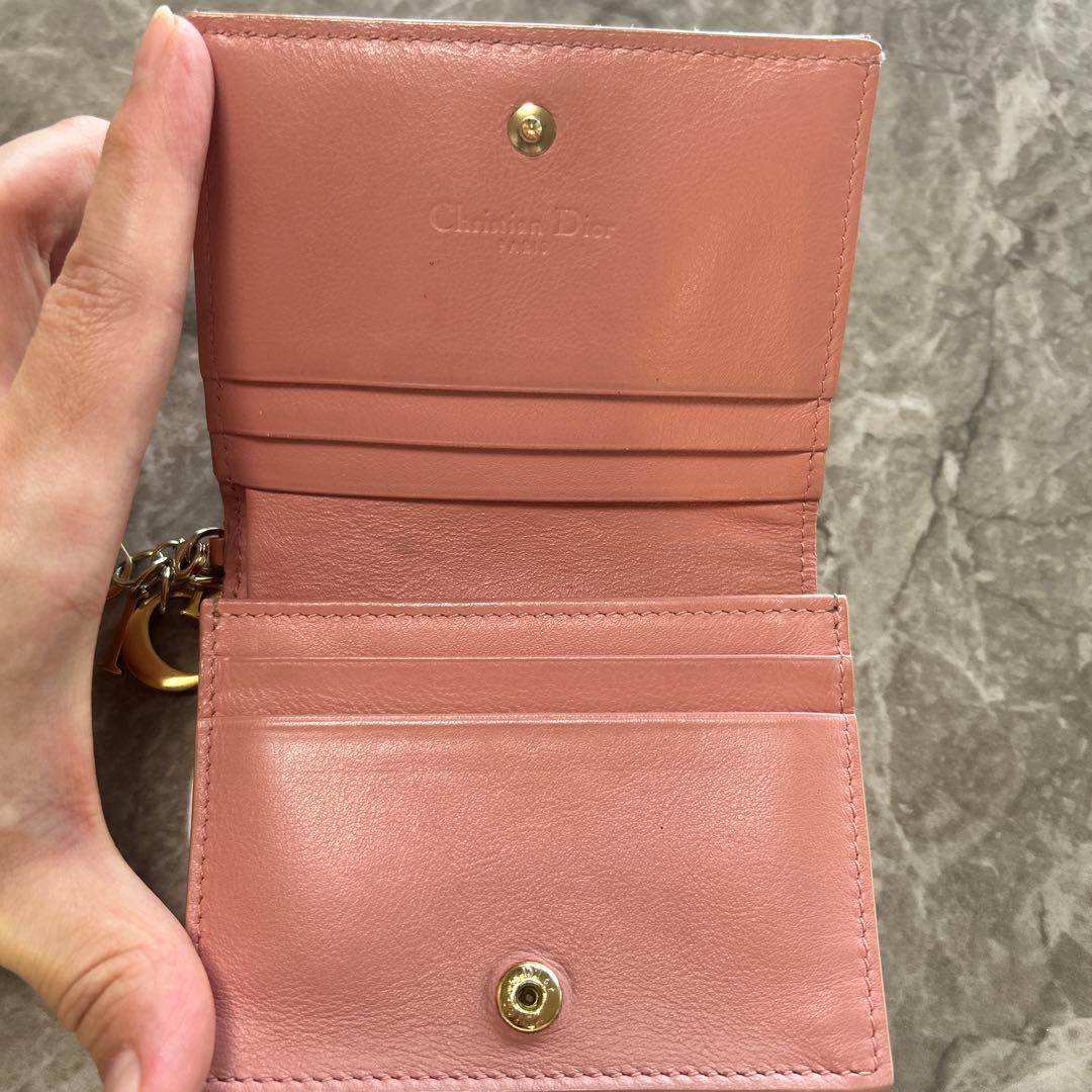 Dior　ディオール　パテント　カナージュ　二つ折り財布