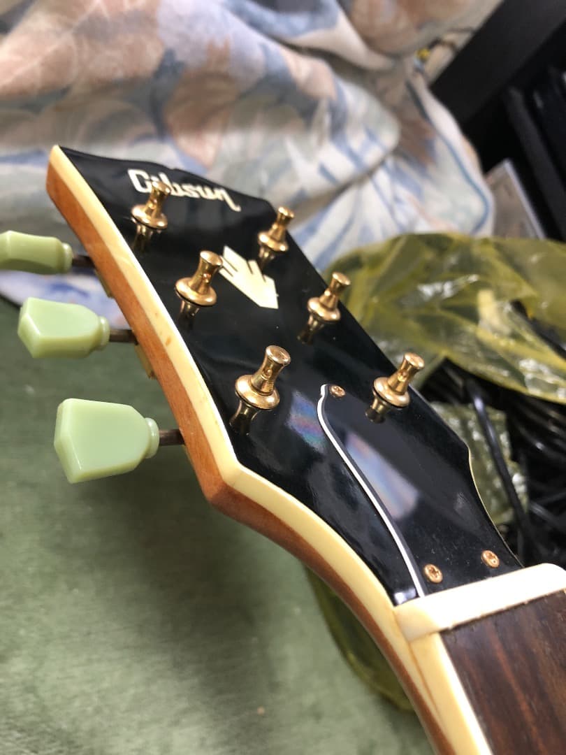 ES335タイプモデル　チブソン　使えます