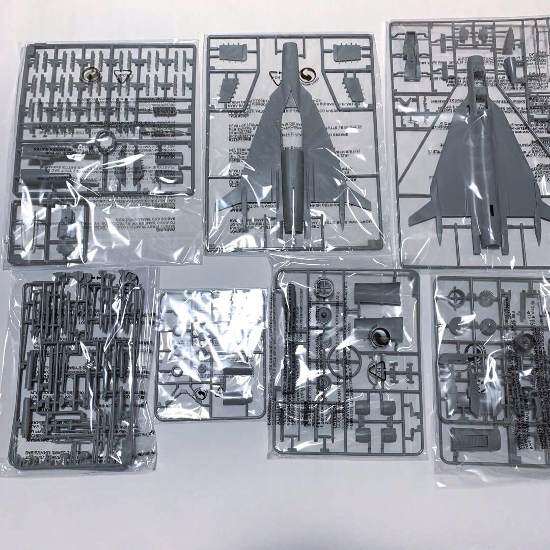 キネティック 1/48 アメリカ空軍 F-16XL-2 複座型試作戦術戦闘機