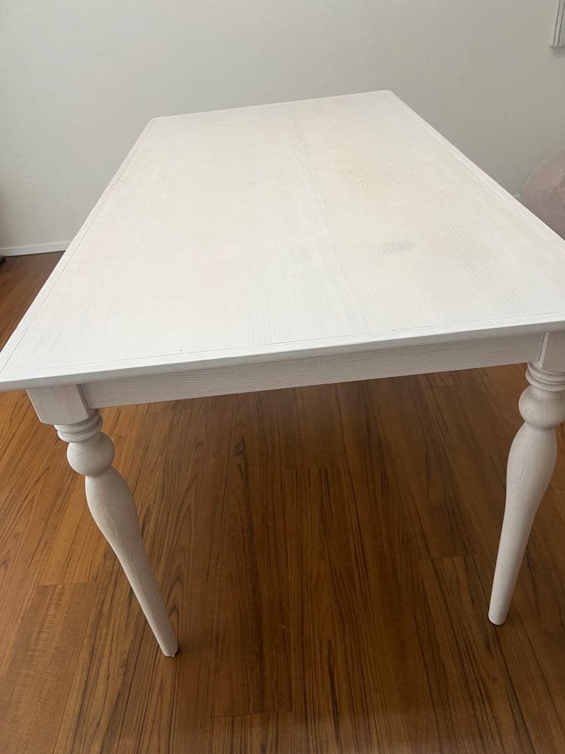 アルパ ダイニングテーブル ホワイト（W1500）　梱包済み　11月17日まで