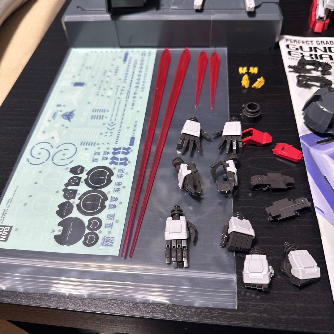 PG 1/60 ガンダムエクシア ガンプラ 完成品未塗装