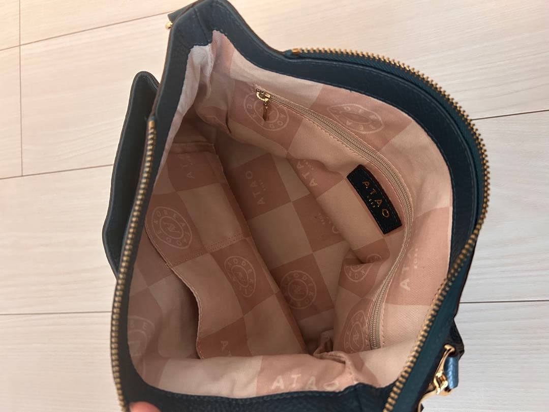 ATAO ウィークエンド　限定色 レザー ショルダーバッグ