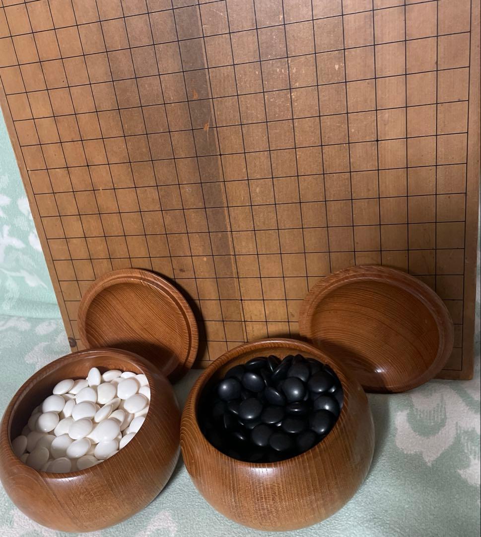 囲碁セット（自然石・木製容器）