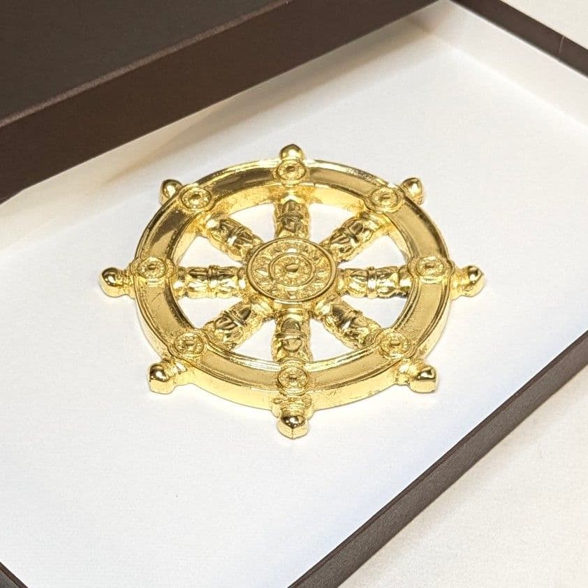 【フォロー割・新品】 輪宝　木製　約9.9cm　3寸　金箔　宗派紋　定紋　法輪