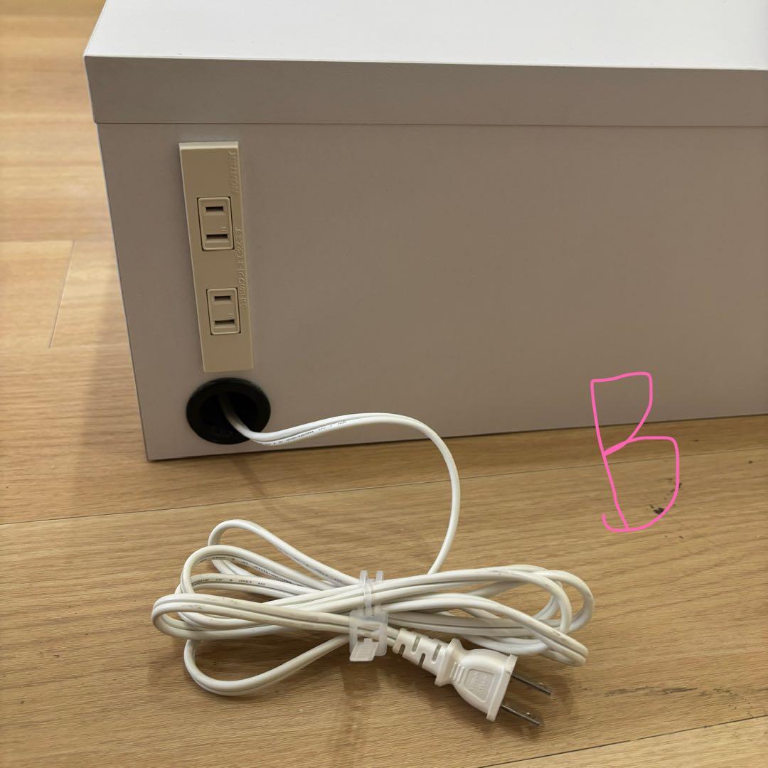 【n】ネイル　アイラッシュ　リクライニング　ソファ　チェア　ステージ