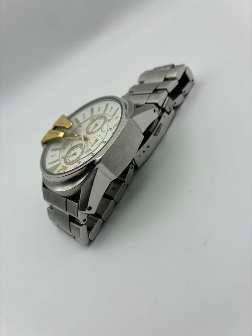 美品DIESEL DZ-4265 クロノグラフ SLV クオーツ 腕時計　稼働