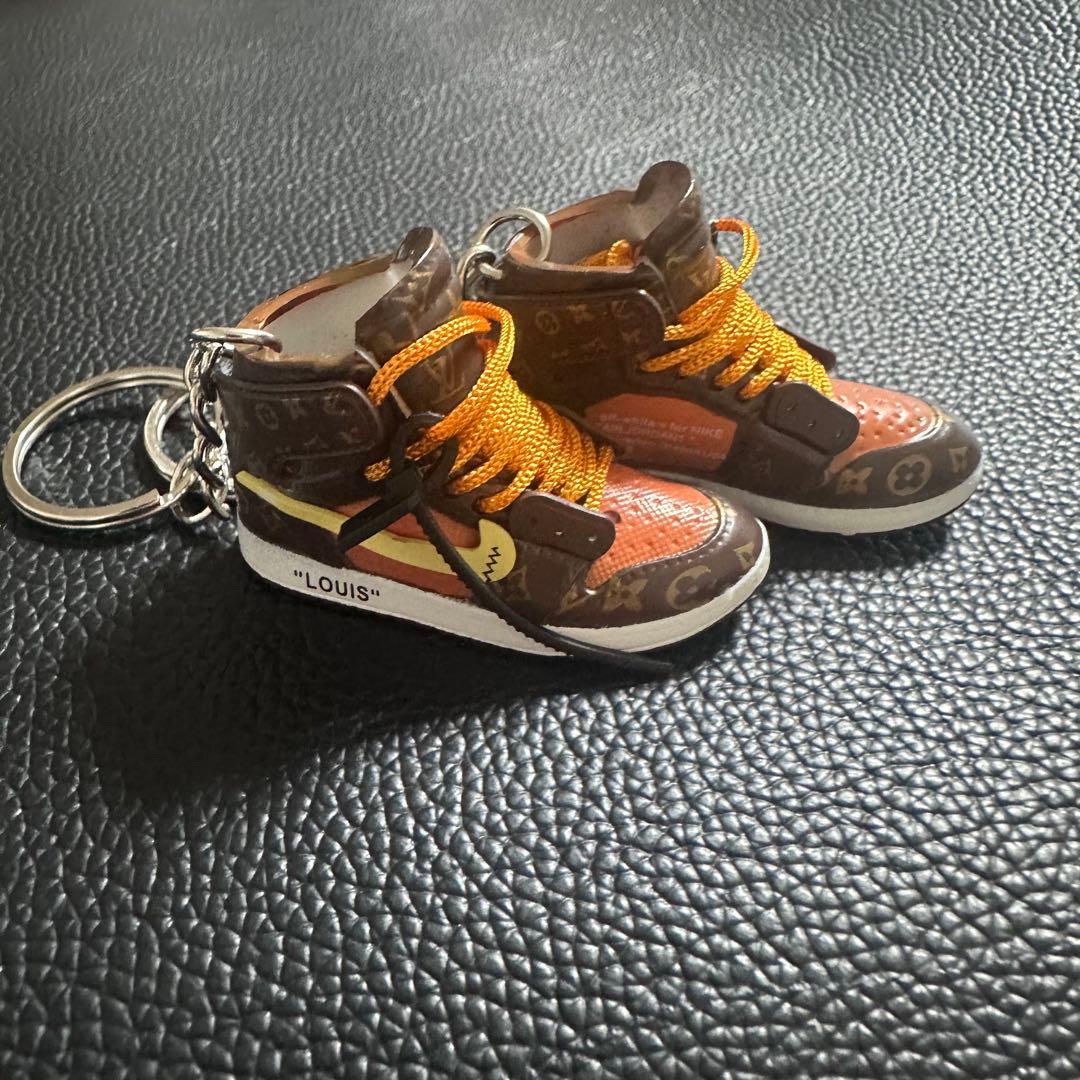 アプテン　スニーカー　キーホルダー