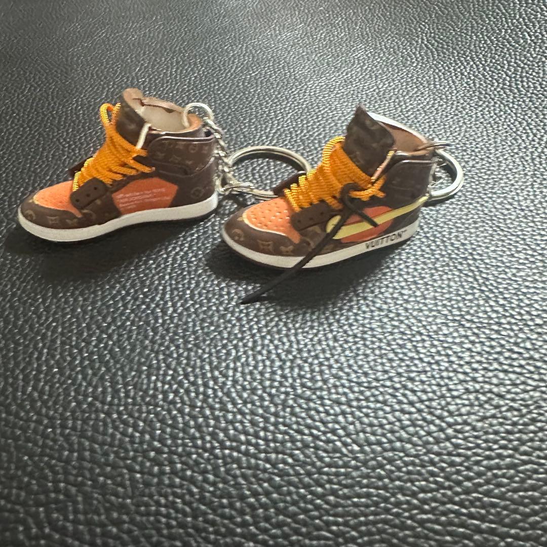 アプテン　スニーカー　キーホルダー