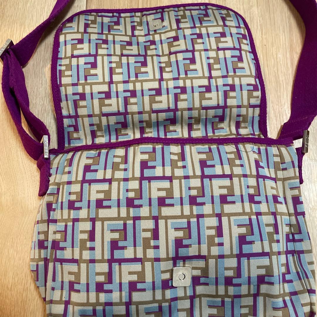 FENDI 幾何学模様 ショルダーバッグ