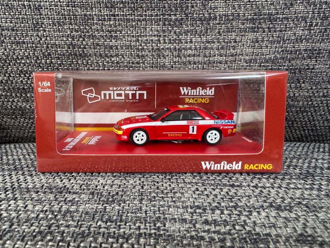 1/64 京商　日産　スカイライン　GT-R Winfield Racing