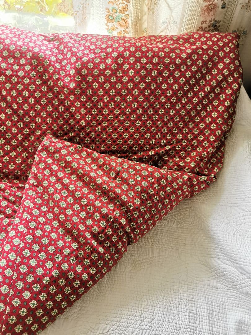 アンティークフランス 南仏プロヴァンス 羽毛フェザー/ダウン 花柄キルト 赤緑黄