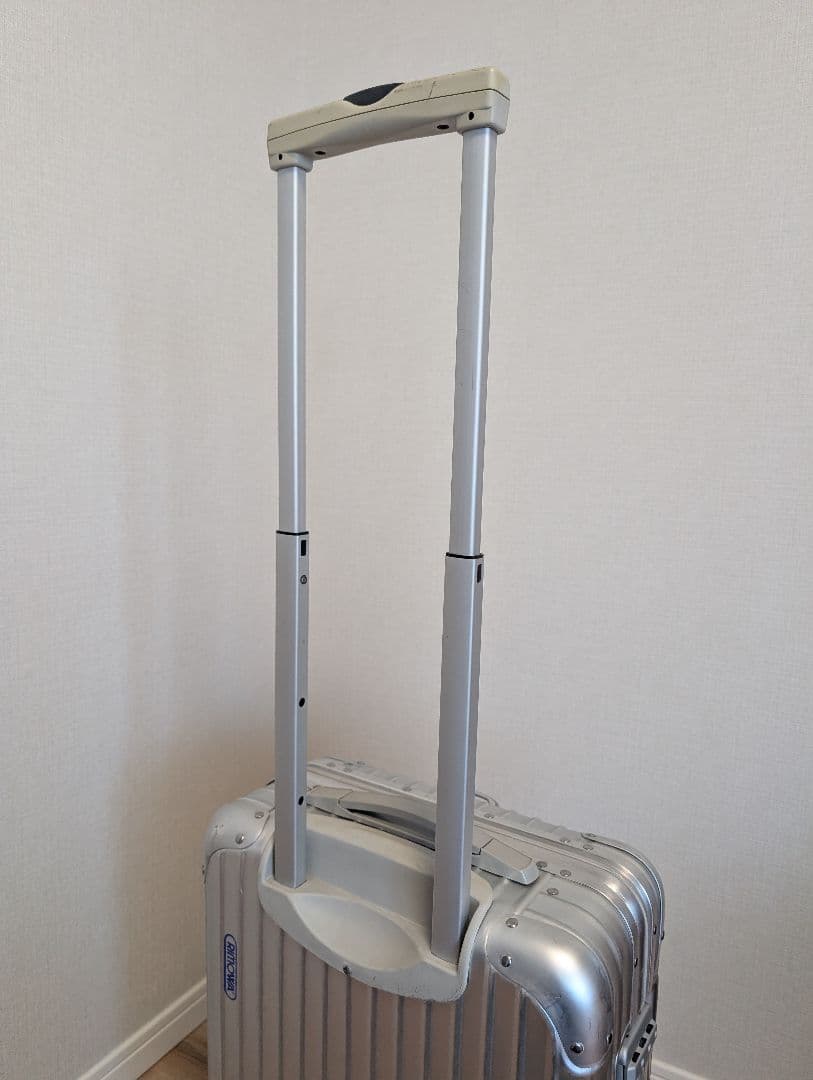 リモワ (RIMOWA) 「トパーズ (Topas)」キャビントローリー 32L