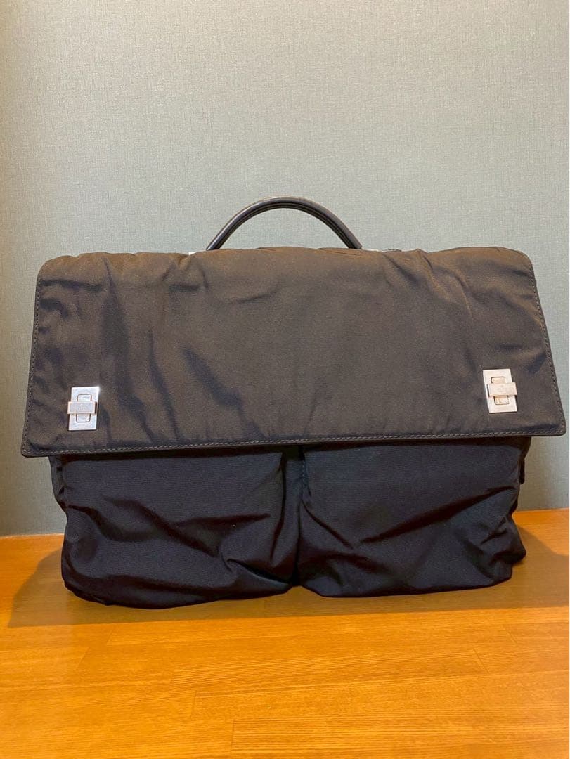 GUCCI グッチ ナイロン ターンロック　ビジネスバッグ