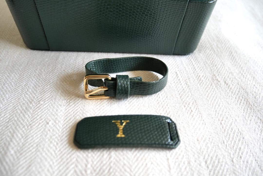 【ビュリー】「リトル トラベラーズ ビューティキット」バッグのみです。