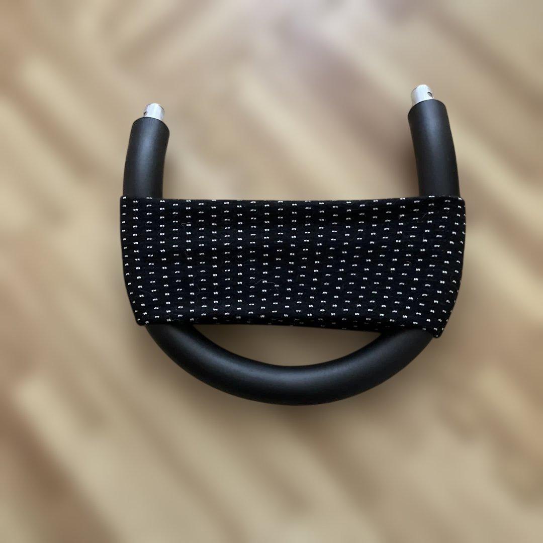 犬用車いす 中型犬用　クララワークス　高さ調整可能