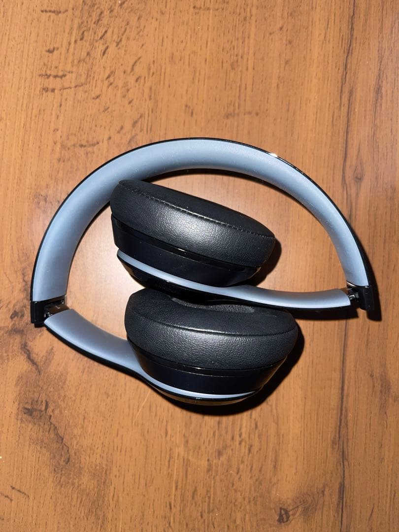 ヘッドホン beatssolo2