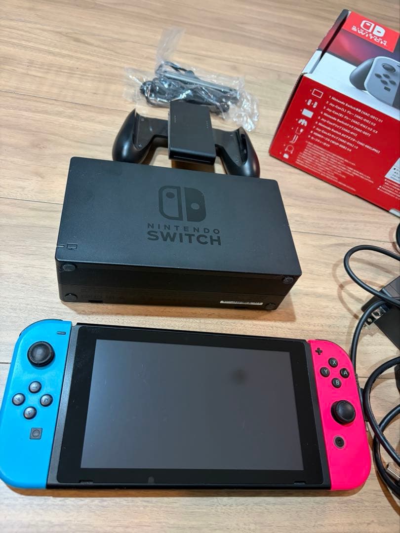 Switch 本体　箱付き　美品　訳あり