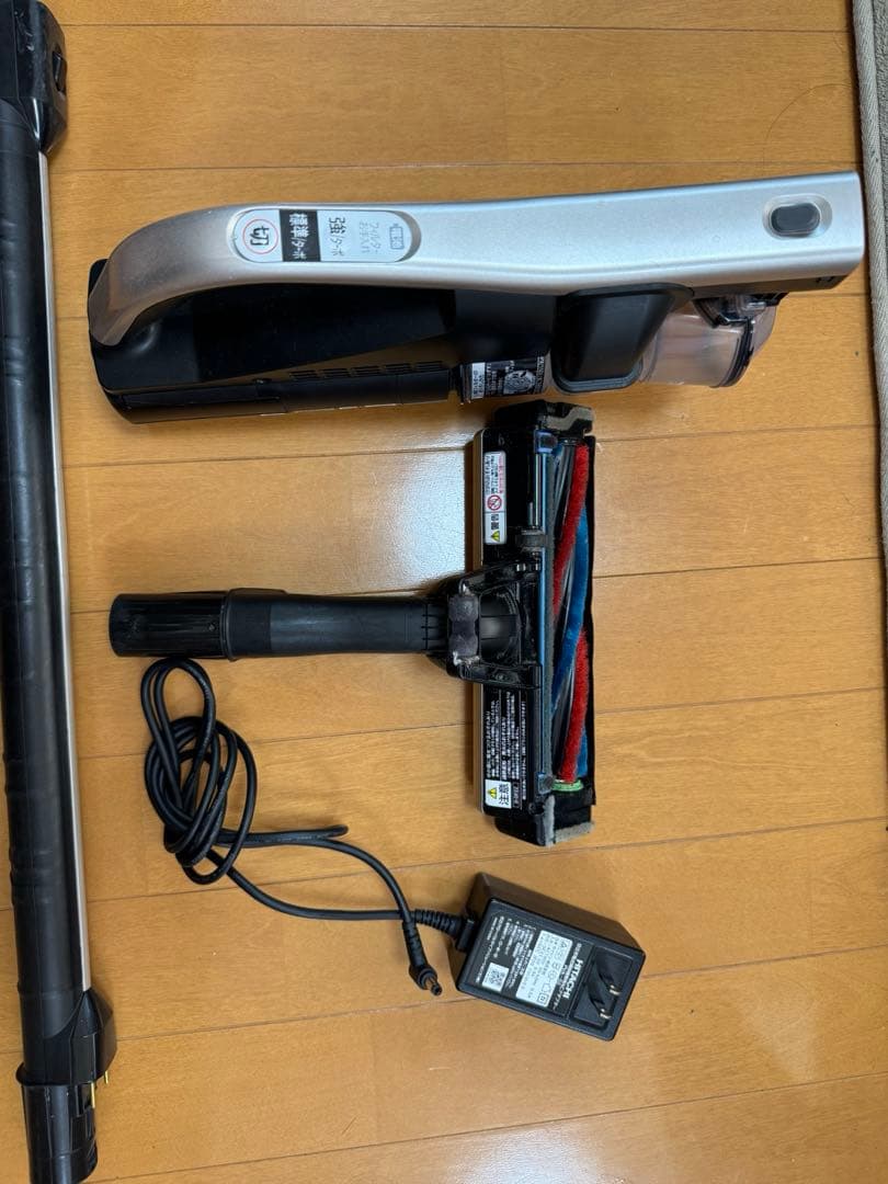 日立PV-BL2H LEDライト付きコードレスクリーナー