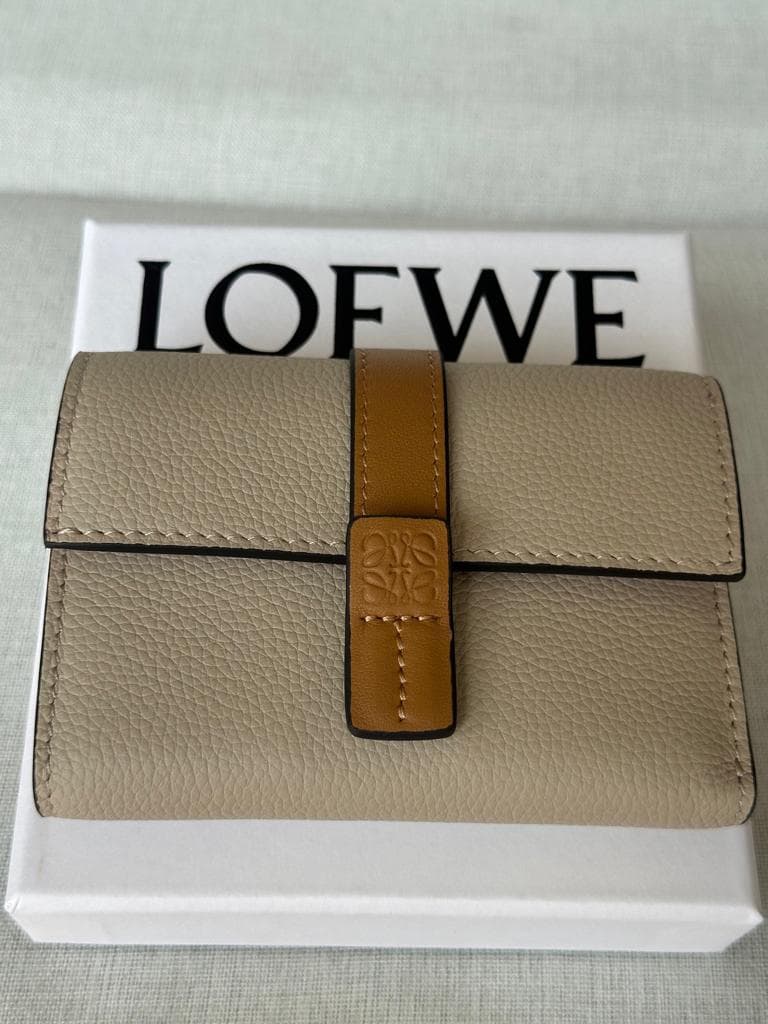 三つ折り財布 ベージュオレンジ