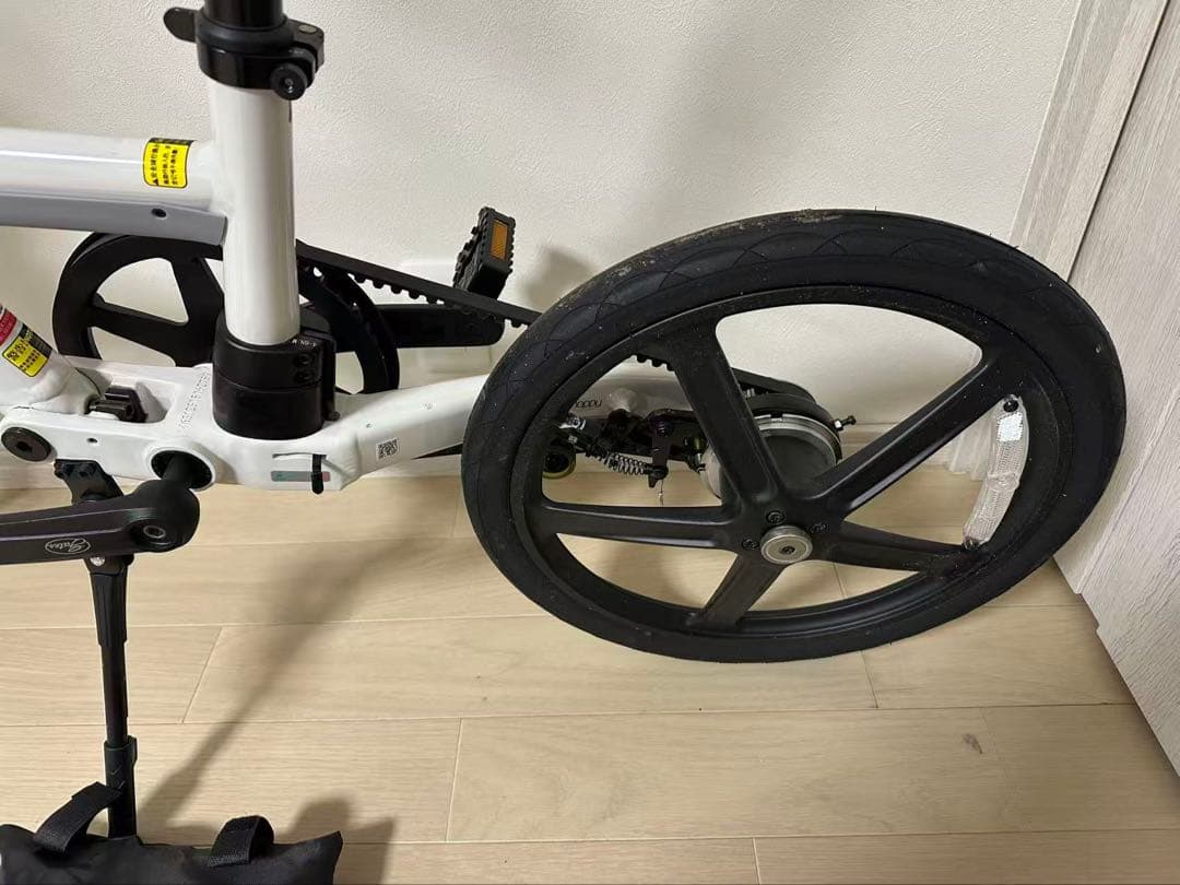 GIANT Momentum HalfwayGatesベルトドライブ折畳み自転車