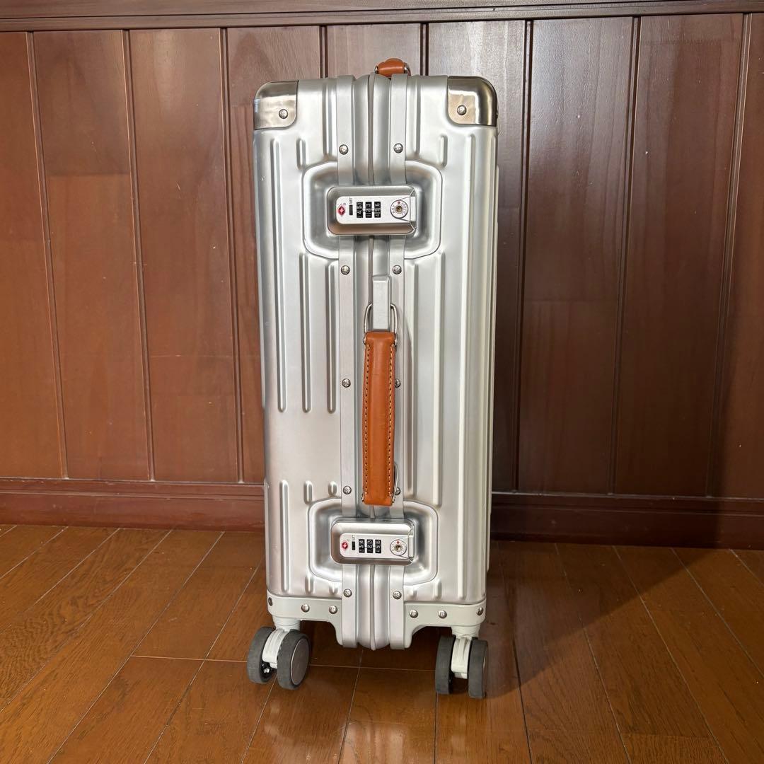 【希少】イノベーターアルミスーツケース36L
