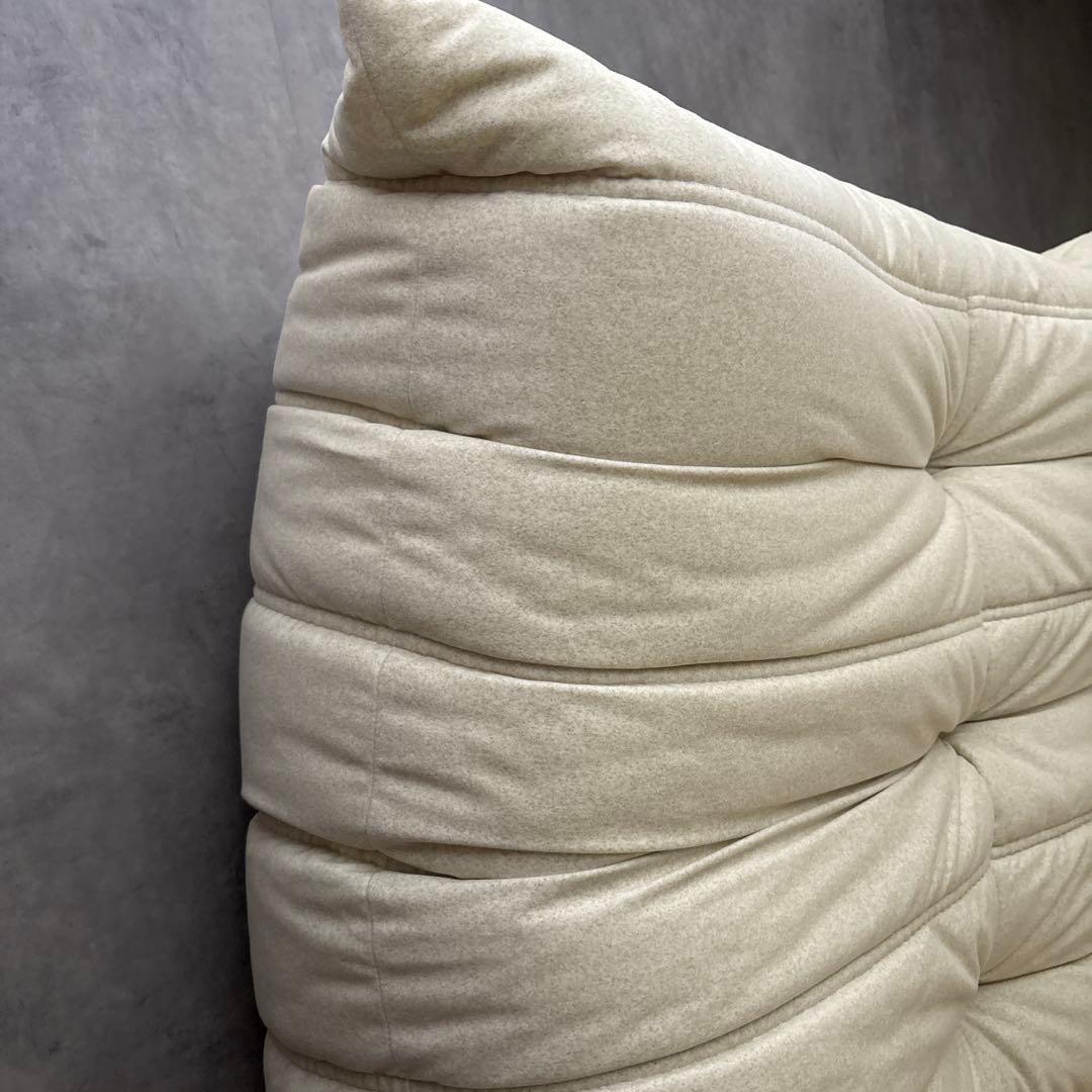 リーンロゼ 50周年限定　トーゴ パフのみ アイボリー ウレタン素材