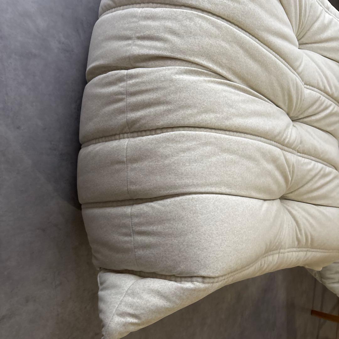 リーンロゼ 50周年限定　トーゴ パフのみ アイボリー ウレタン素材