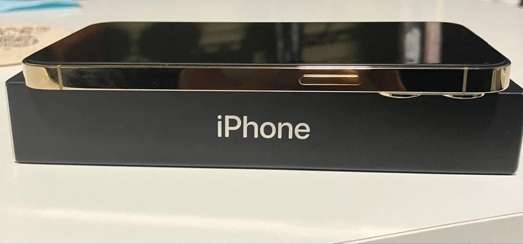 Apple iPhone 13 Pro ゴールド　ほぼ未使用品