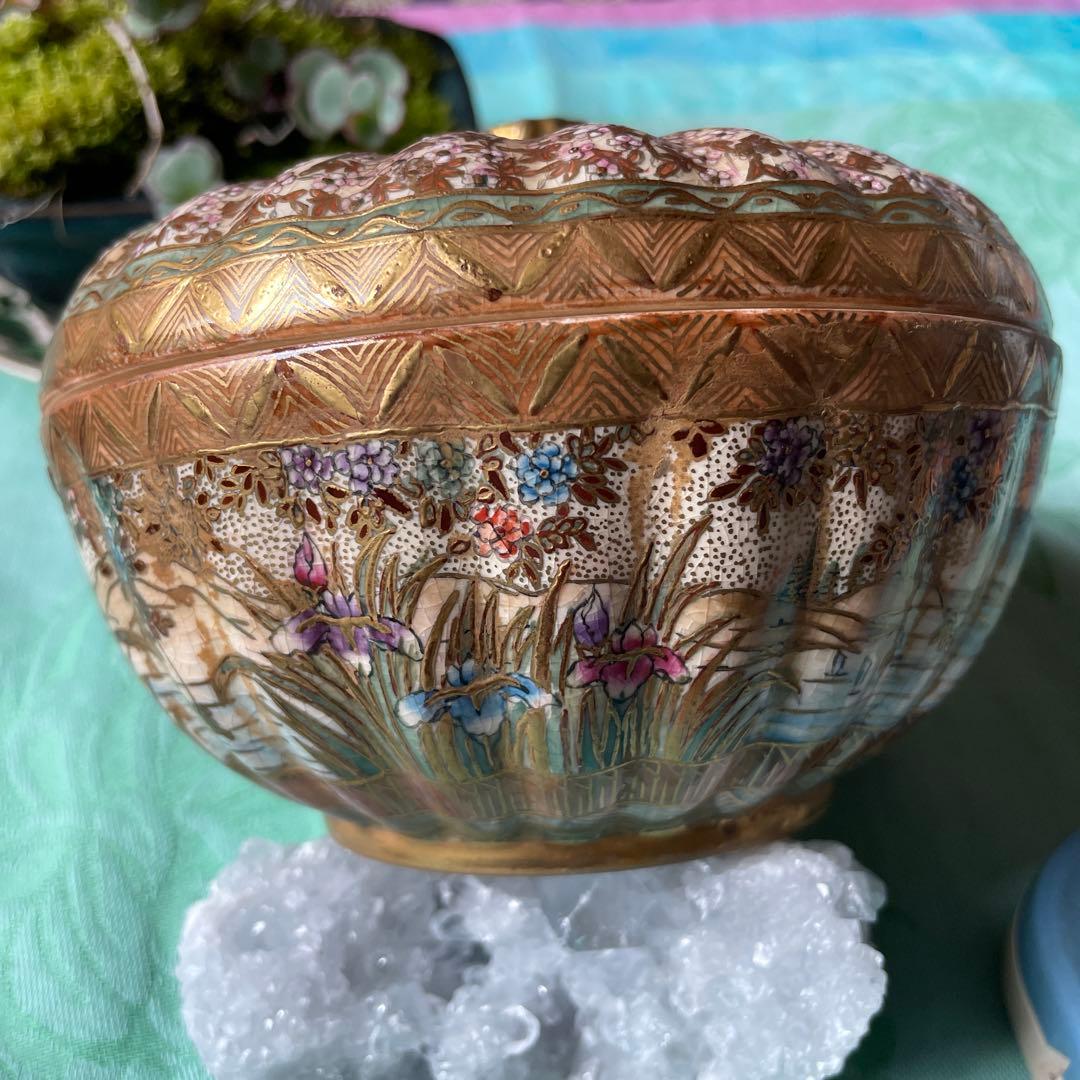 金襴手　金彩　花鳥文　蓋物　菓子器