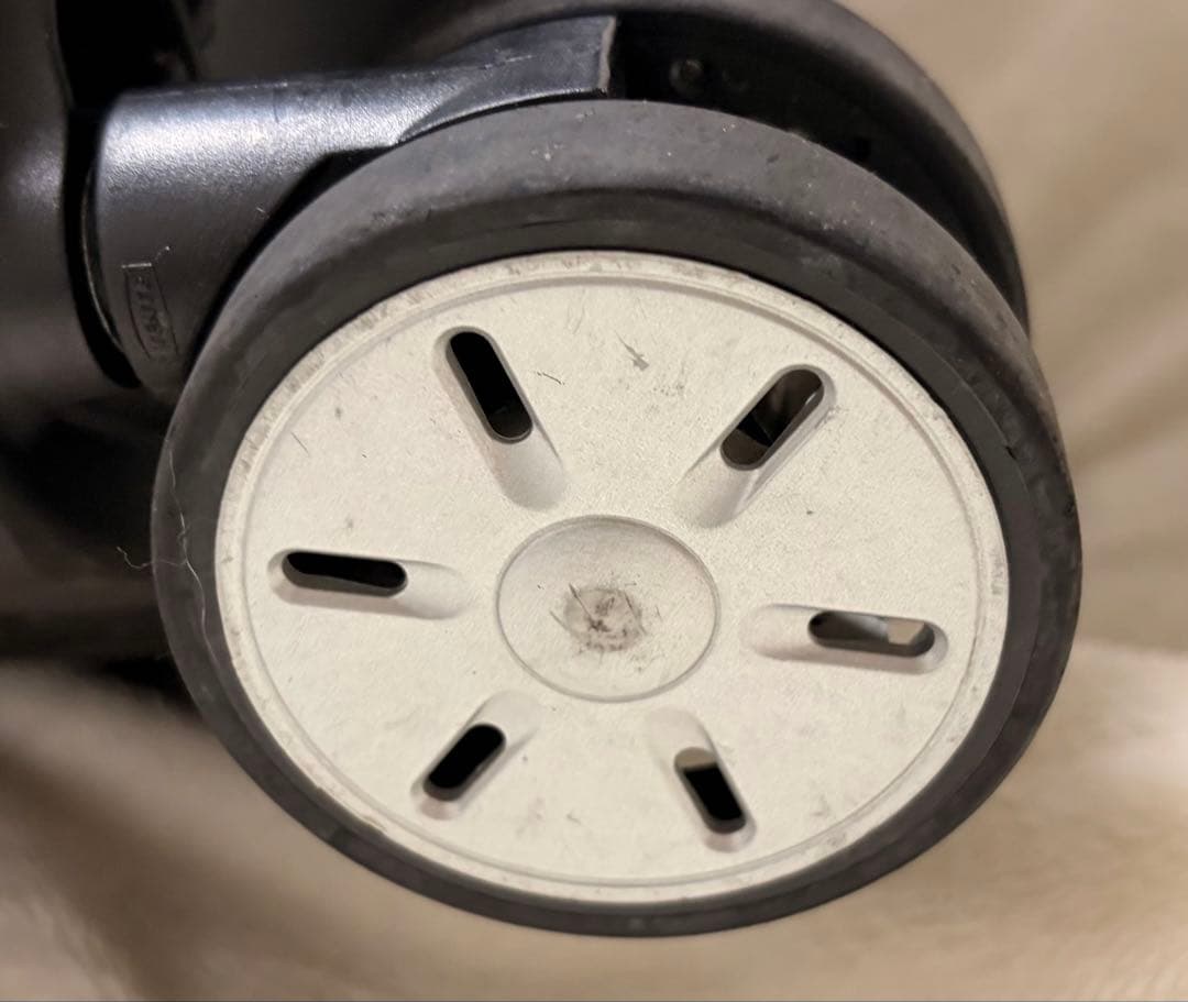 リモワ　サルサ　63L 4輪　マットブラック　TSA 廃盤　キャリーケース