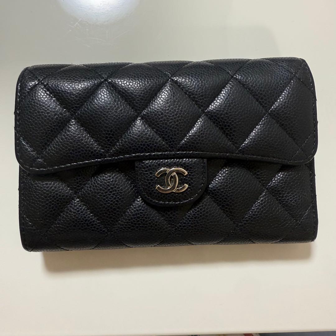CHANEL マトラッセキャビアスキン　財布