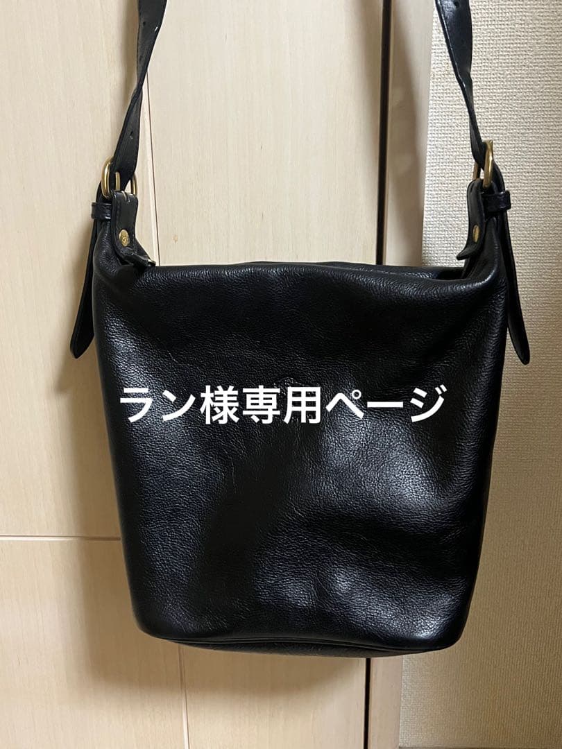 IL BISONTE バケツ型ショルダーバッグ