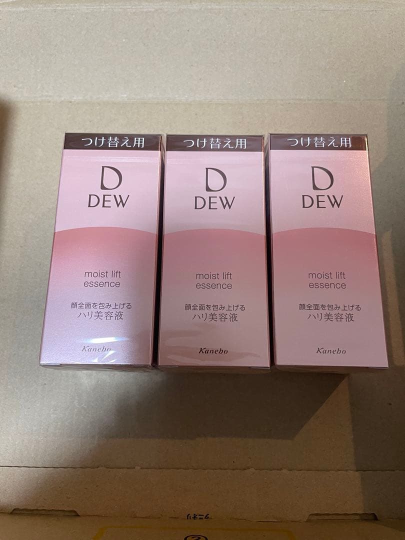 DEW モイストリフトエッセンス レフィル 45g入り　3本