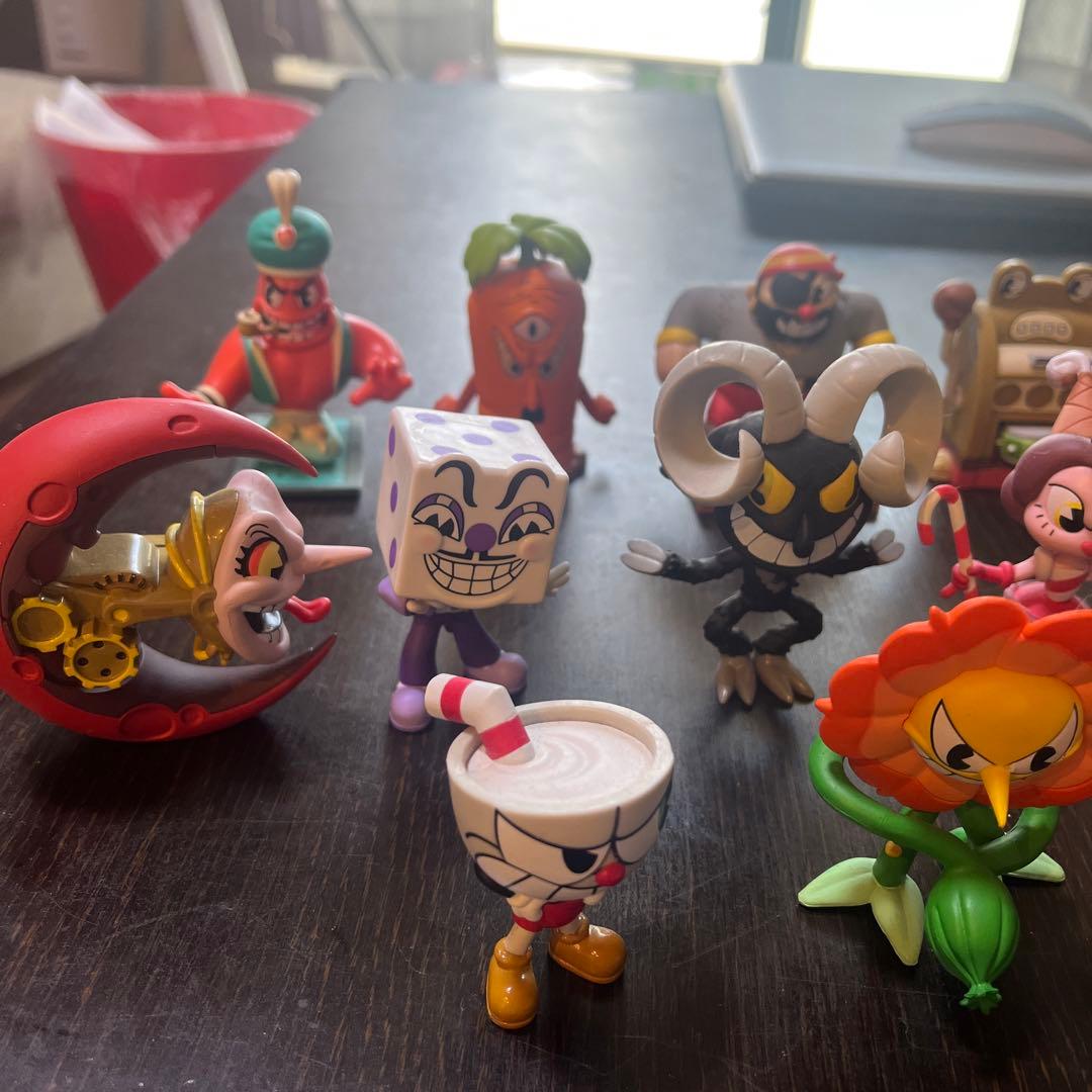 カップヘッドフィギュア　14体